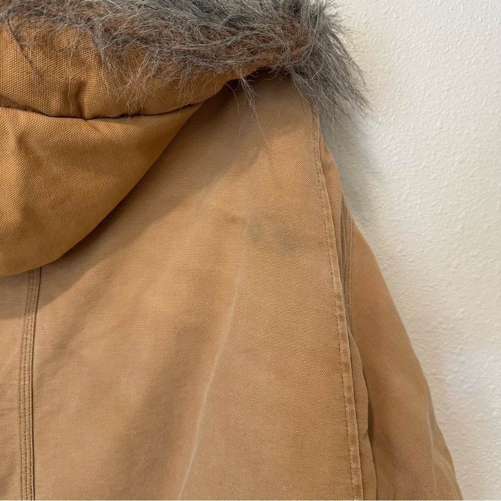 Vintage Carhartt Men's Fur Trimmed Hooded Coat - Picture 11 of 16